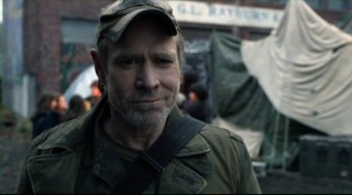 Falling Skies  S2x04 - Captain Weaver watches as the patrol leaves