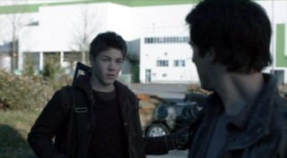 Falling Skies S2x04 - Hal tells Ben the death of Jimmy not his fault