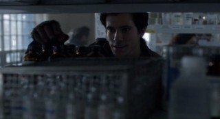 Falling Skies S2x05 Hal looking for medical supplies