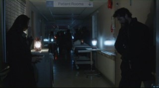 Falling Skies S2x05 - Who else besides Anne and Tom need to get a room?