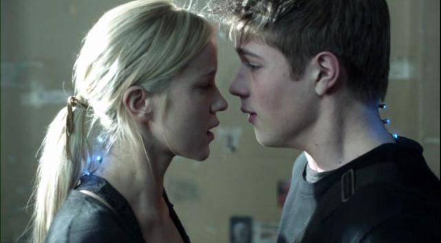 Falling Skies S2x06 Ben and Karen