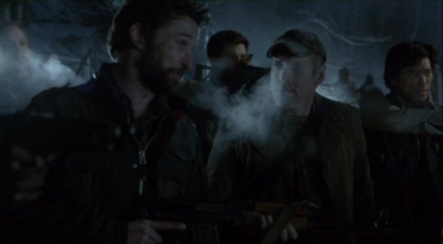 Falling Skies S2x07 - Armed to the teeth