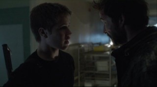 Falling Skies S2x07 - Ben and Tom have a father and son chat