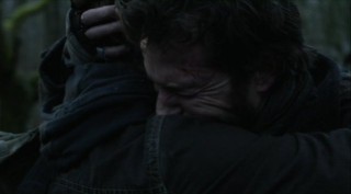 Falling Skies S2x07 - Tom hugs Ben