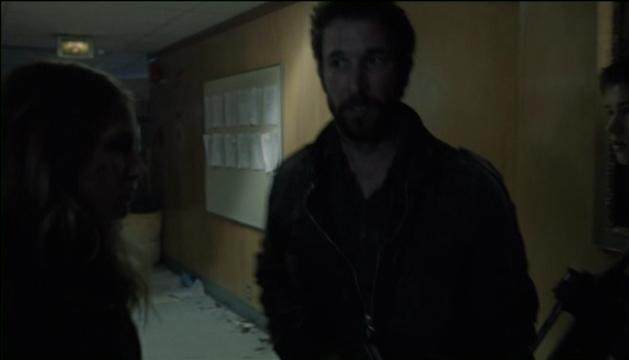 Falling Skies S2x07 Tom visit to fishhead 22