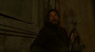 Falling Skies S2x07 - Tom watches the alien BBQ
