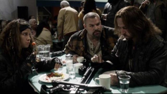 Falling Skies S2 X09 Popes Berzerkers plan on leaving