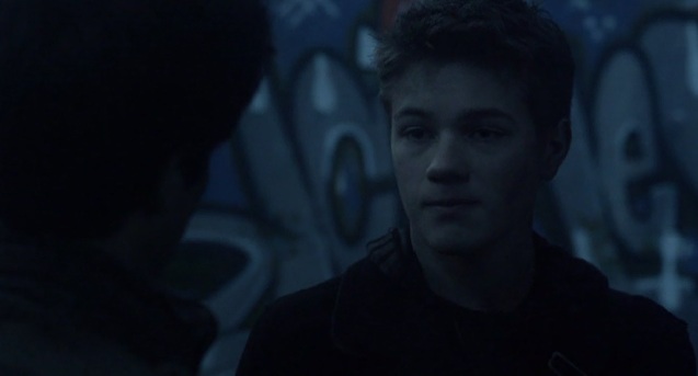 Falling Skies S2 x 10 Ben and Hal talking