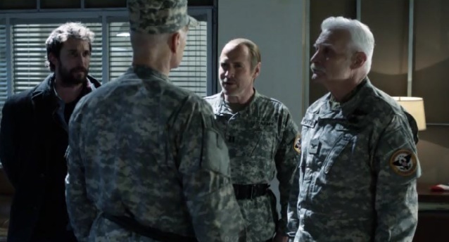 Falling Skies S2 x 10 General, Tom, Weaver, and Porter