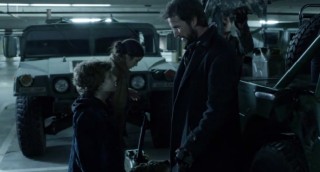 Falling Skies S2 x 10 Matt and Tom talking