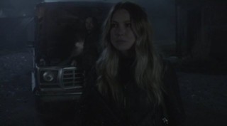 Falling Skies S2x08 - Maggie listens to John Pope's words of warning