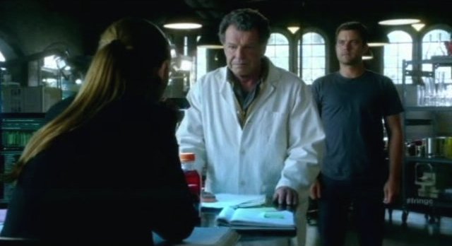 Fringe S4x06 - Walter tests Peter in the lab