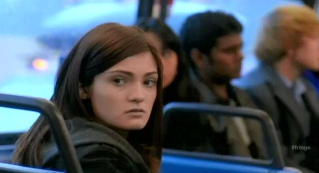 Fringe S4x10 Emily on bus