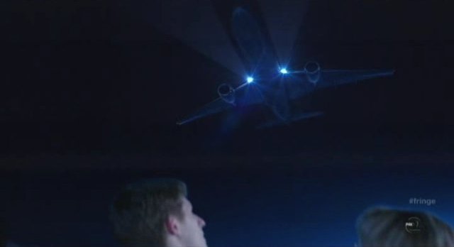 Fringe S4x12 - Airliner comes in low overhead