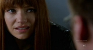 Fringe S4x17 - Alt-Livia eye to eye with Lincoln