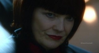 Fringe S4x17 - Alt-Nina says she will take over from Colonel Broyles