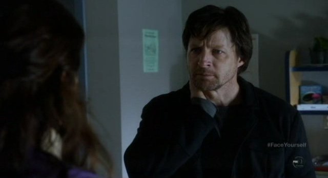 Fringe S4x17 - Canaan the Shape Shifter at the soup kitchen