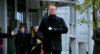 Fringe S4x17 - Jared Harris as David Robert Jones