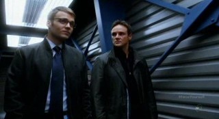 Fringe S4x17 - Lincoln escorts Canaan making good on his promise