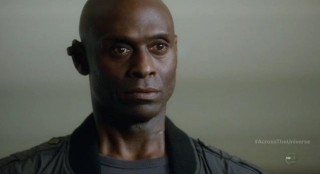 Fringe S4x18 - Alt-Broyles is shocked to see David Robert Jones