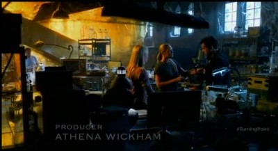 Fringe S5x04-Back at the lab