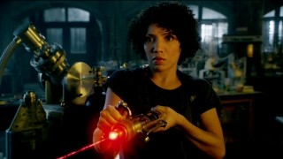 Fringe S5x02 - Astrid and the laser