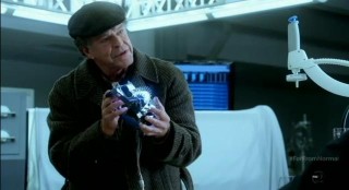 Fringe S5x10-Walter with the ECOG