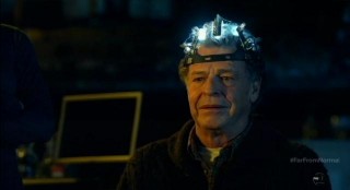 Fringe S5x10-Walter with the ECOG