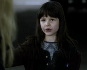  Fringe S5x08 - Olivia talking to Darby