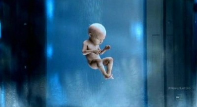 Fringe S5x11 - Baby Observers in genetic maturation tanks in the year 2609