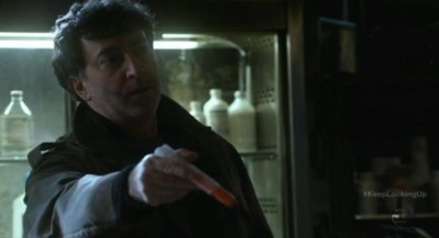 Fringe S5x12 - Peter Kelamis as Doctor Tobin