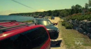 Haven S2x13 - Wrecked vehicles litter the highways