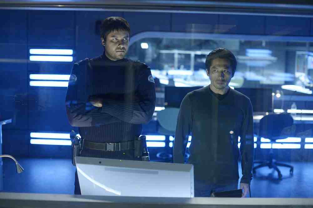 Helix S1x01 - Aerov lies for Hatake about the Rhesus monkey test subjects