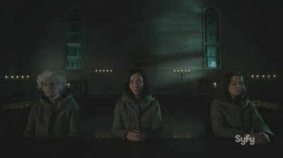 Helix S2x01 - The Sisters of the island in the creepy cult room