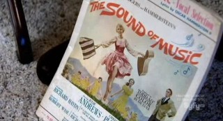 Hollywood Treasure S2x04 - The Sound of Music items at Chris' house