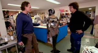 Hollywood Treasure S2x06 - Brian and Chris Gillman with Whitney Houston's The Bodyguard costume