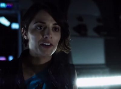 Killjoys S2x01 Clara's bionic hearing allows her to overhear Johnny and Dutch