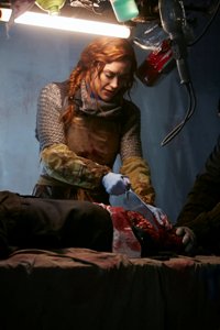 Killjoys S2x02 Doctor Pawter Simms portrayed by Sarah Power