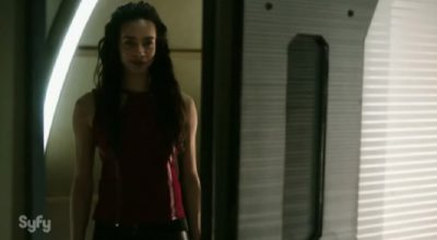 Killjoys S2x02 Dutch imagines her reflection has come to life