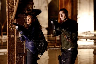 Killjoys S1x02 The Killjoys fight their way to freedom