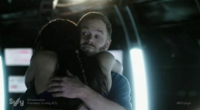 Killjoys S2x05 Dutch hugs her gravity