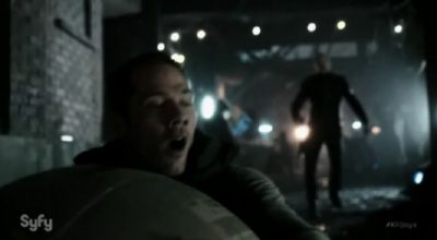 Killjoys S2x06 Dav grabs the explosive tank