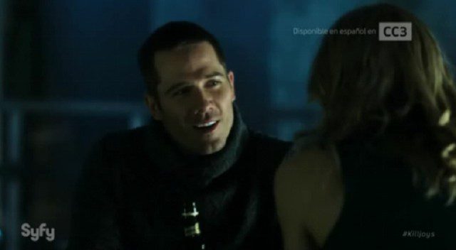 Killjoys S2x06 D'avin and Sabine getting closer to love
