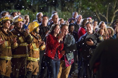 Christmas in Conway - The town pulls together as friends and family should!