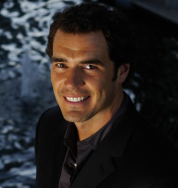 Primeval New World:  “Babes In The Woods” A Confession about Bikinis in Dan Payne’s Interview!