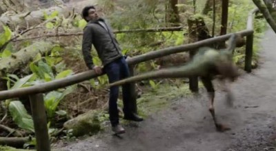 Primeval New World S1x07 Fleeing dino