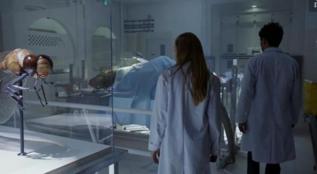 Primeval New World 01X11 Creatures in lab