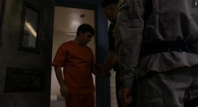 Primeval New World 01X11 Leeds jail cell