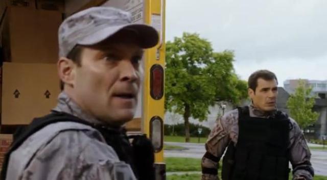 Primeval New World S1X10 Major Douglas and Sgt