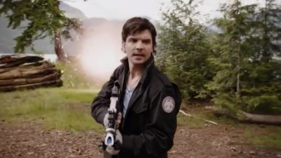 Primeval New World S1x13 - Connor arrives in the portal hub